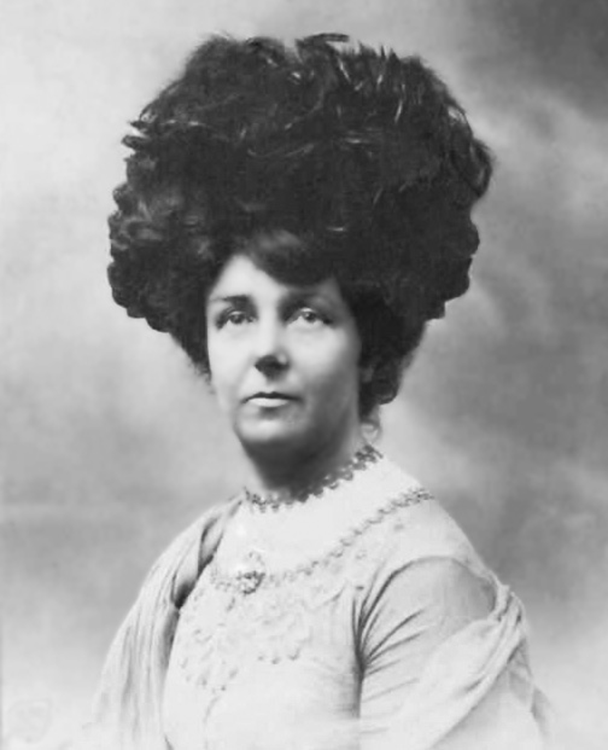 Hilda B. Hewlett circa 1911