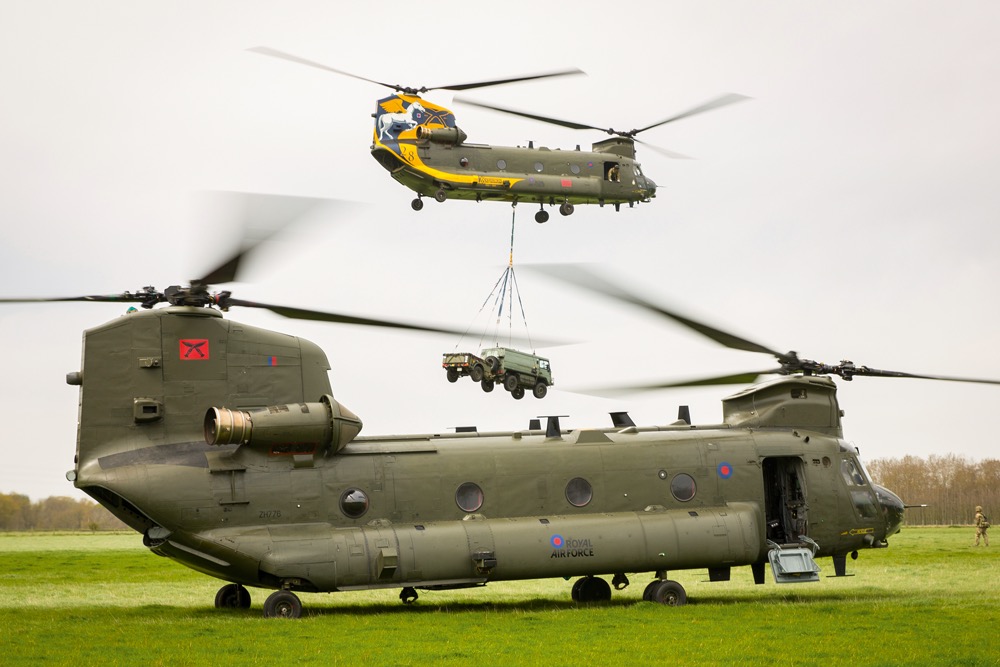 In the air, Chinook HC4s demonstrate how to lift underslung loads.