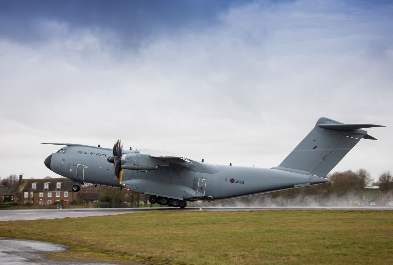 Image shows RAF A400M Atlas taking off.